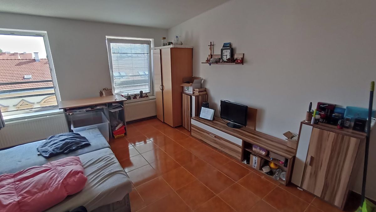 Pronájem bytu 1+kk 26 m² – fotografie 2