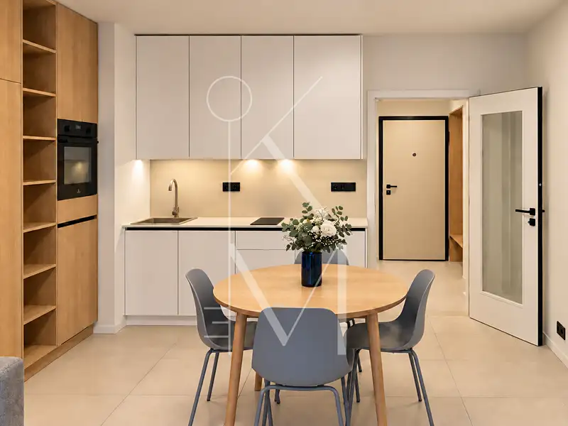 Prodej bytu 1+kk 28 m², Praha – náhled fotky 1