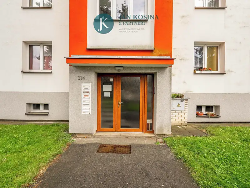 Prodej bytu 3+1 67 m², Žebrák – náhled fotky 2
