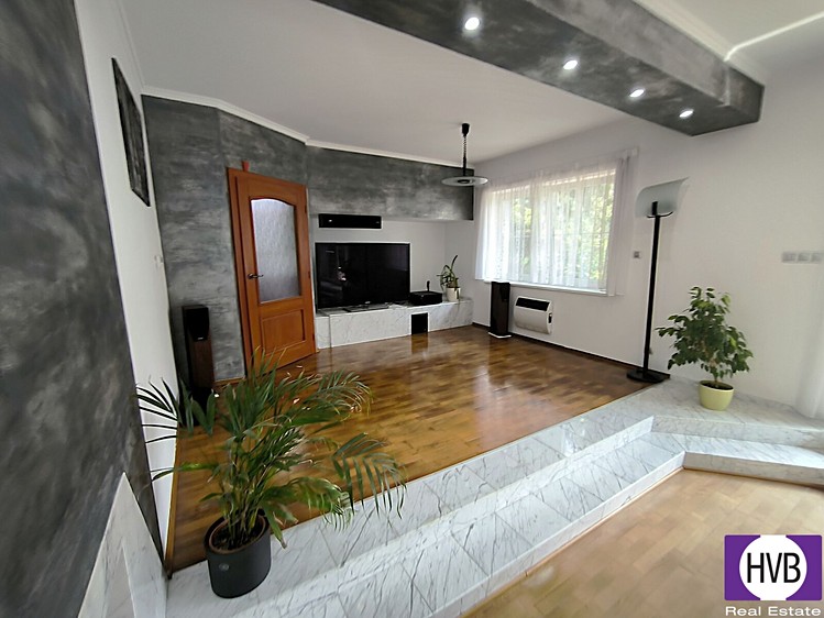 Haus zum Kauf, 340 m² (7 von 19)