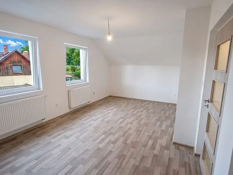 Prodej rodinného domu 160 m², pozemek 359 m², Popovice – náhled fotky 3