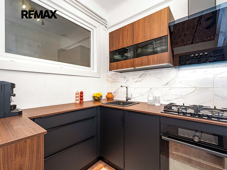 Квартира 4+kk на продаж, 121 м² (8 з 42)