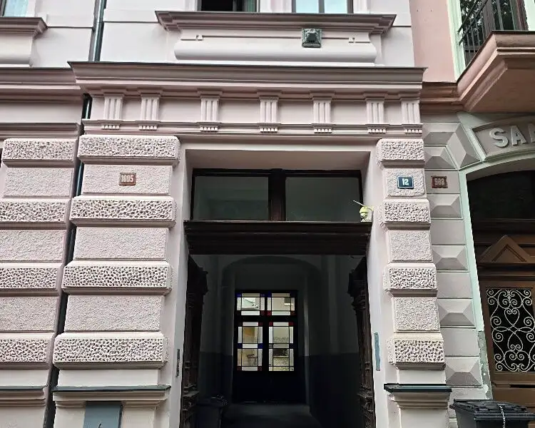 Prodej bytu 2+1 61 m², Karlovy Vary – náhled fotky 2