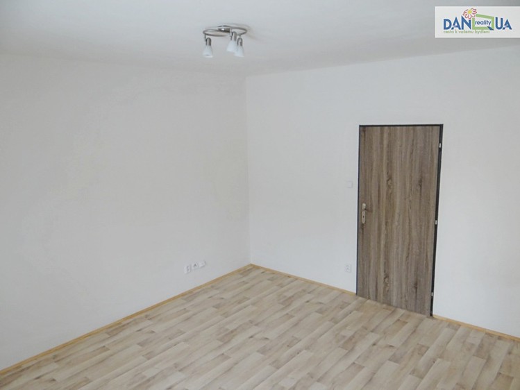 Pronájem bytu 3+1, 78 m² (16 z 26)