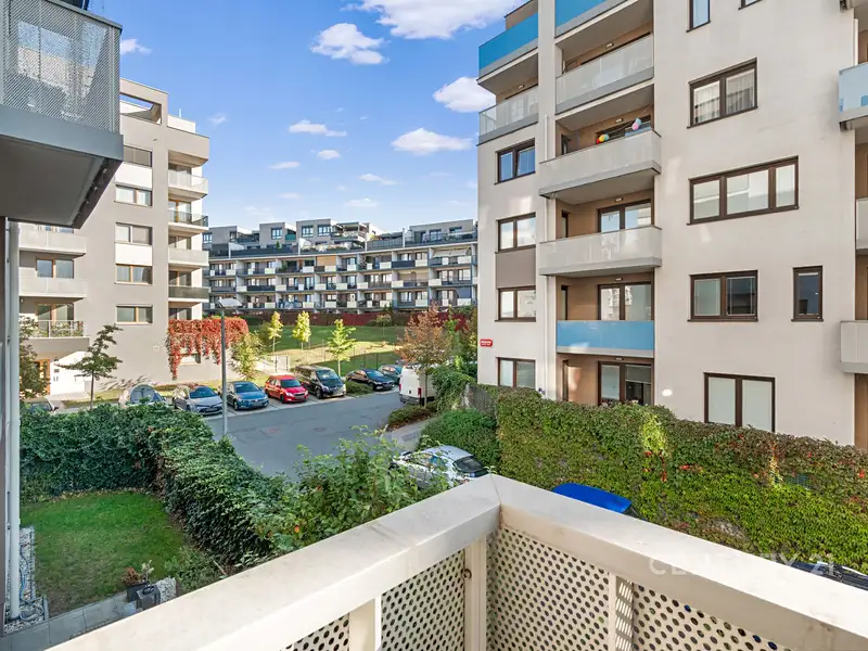 Pronájem bytu 2+kk 59 m², Praha – náhled fotky 2