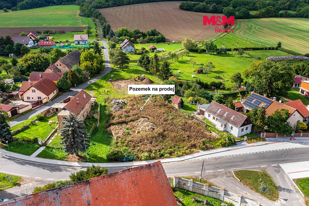 Prodej stavebního pozemku 607 m², Velemín – fotka 1 z 3