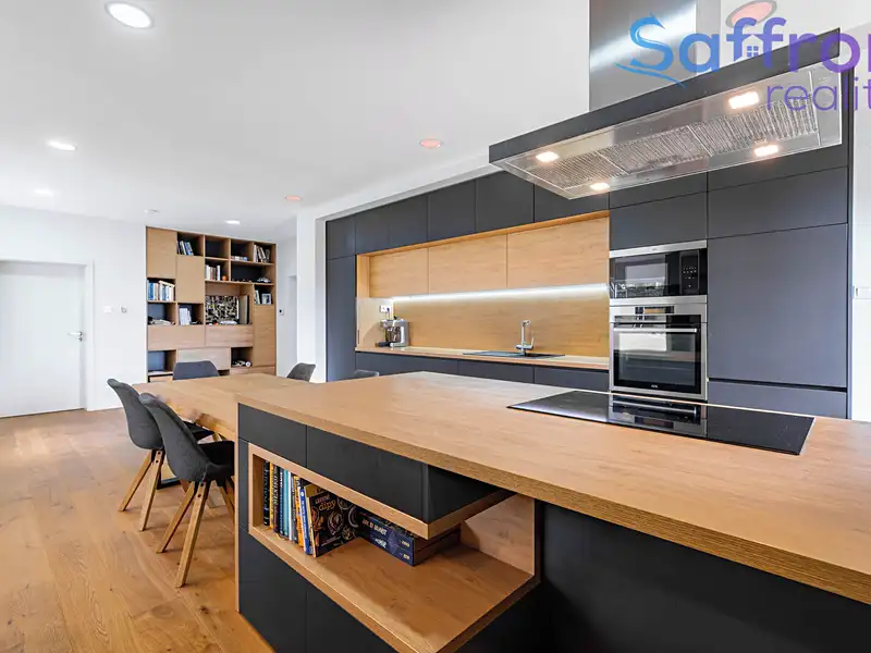 Prodej rodinného domu 241 m², pozemek 1469 m², Pyšely – náhled fotky 1