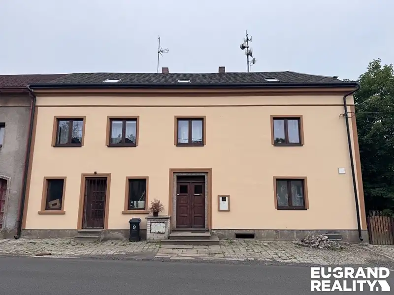 Prodej rodinného domu 218 m², pozemek 942 m², Velký Šenov – náhled fotky 2
