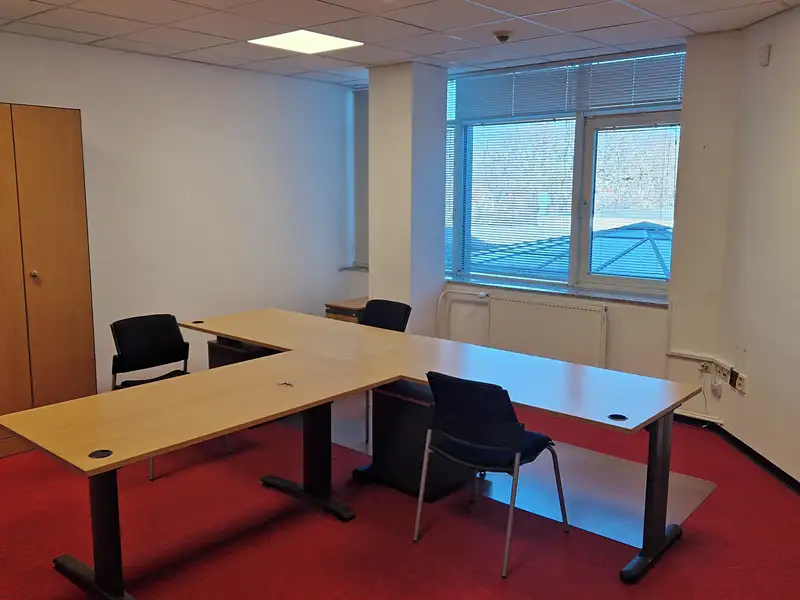 Pronájem kanceláře 27 m², Znojmo – náhled fotky 2