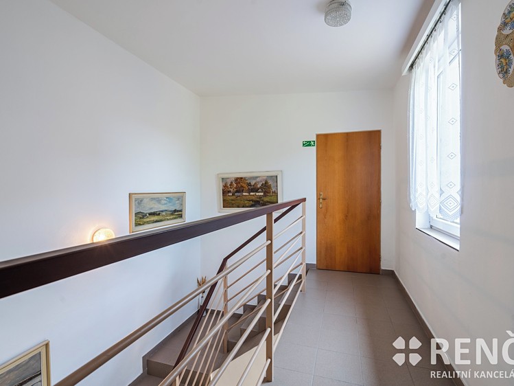 Prodej domu, 265 m² (19 z 39)