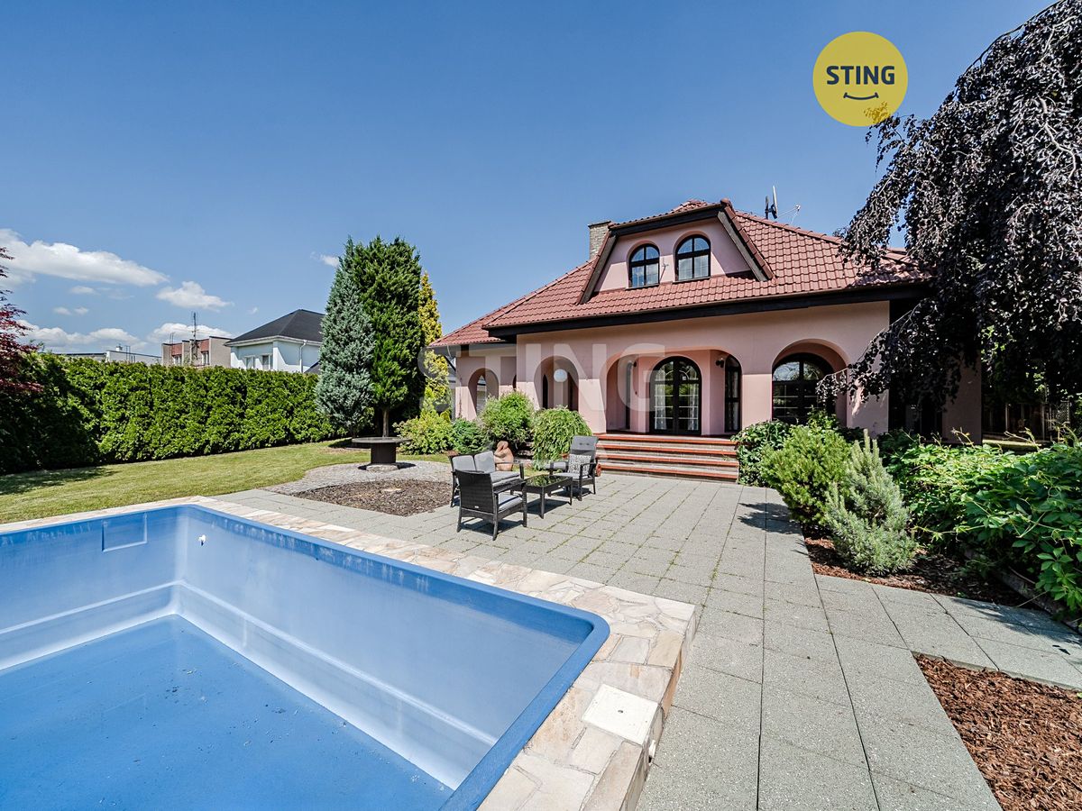 Prodej rodinného domu 249 m², pozemek 2385 m², Frýdek-Místek – fotka 1 z 3