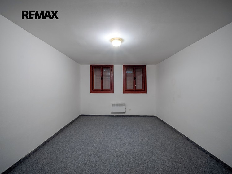 Будинок на продаж, 220 м² (28 з 57)