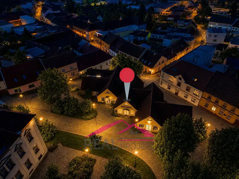 Prodej obchodního prostoru 183 m², Tišnov – náhled fotky 2