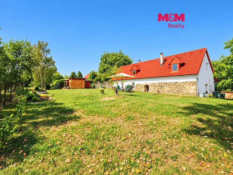 Prodej chalupy 250 m², pozemek 875 m², Kadov – náhled fotky 1