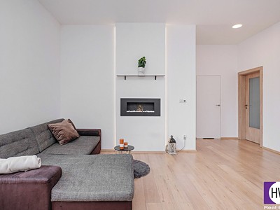 Prodej bytu 2+1, 64 m² (3 z 10)