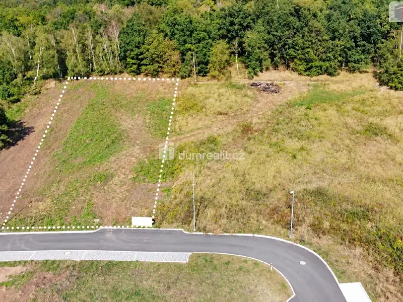 Prodej stavebního pozemku 1128 m², Chomutov – náhled fotky 1