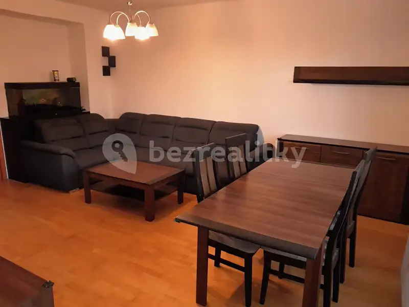 Pronájem bytu 4+1 88 m², Praha – náhled fotky 2