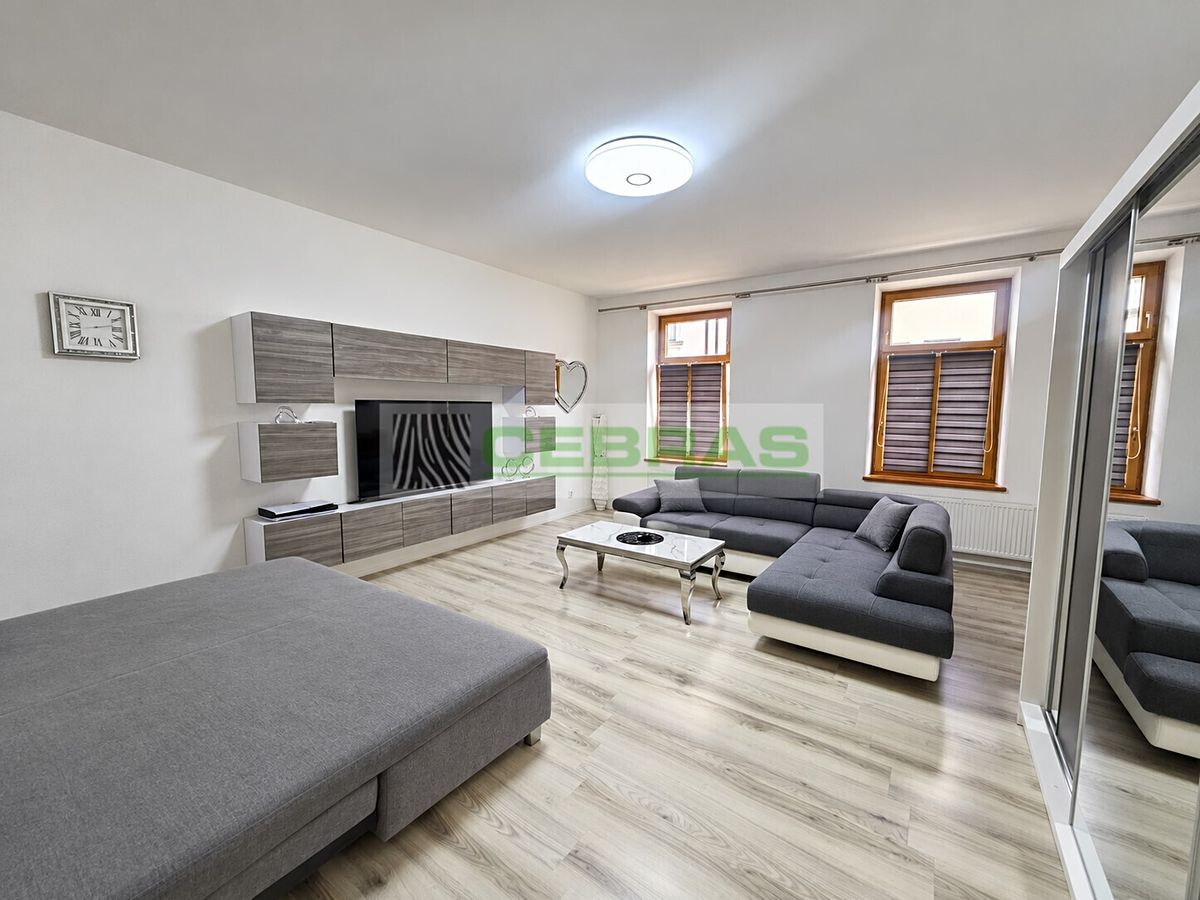 Pronájem bytu 2+1 78 m² – fotografie 2