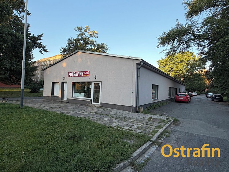 Комерційне приміщення на продаж, 450 м² (23 з 24)