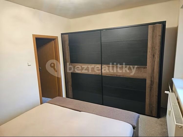 Pronájem bytu 4+1 88 m² – fotografie 5