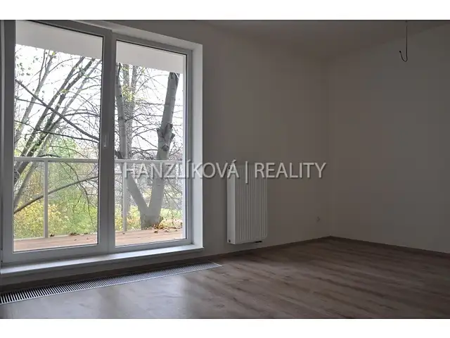Pronájem bytu 2+kk 48 m², České Budějovice – náhled fotky 3