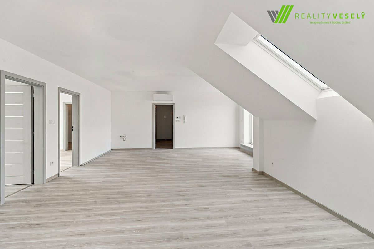 Prodej bytu 3+kk 93 m² – fotografie 3