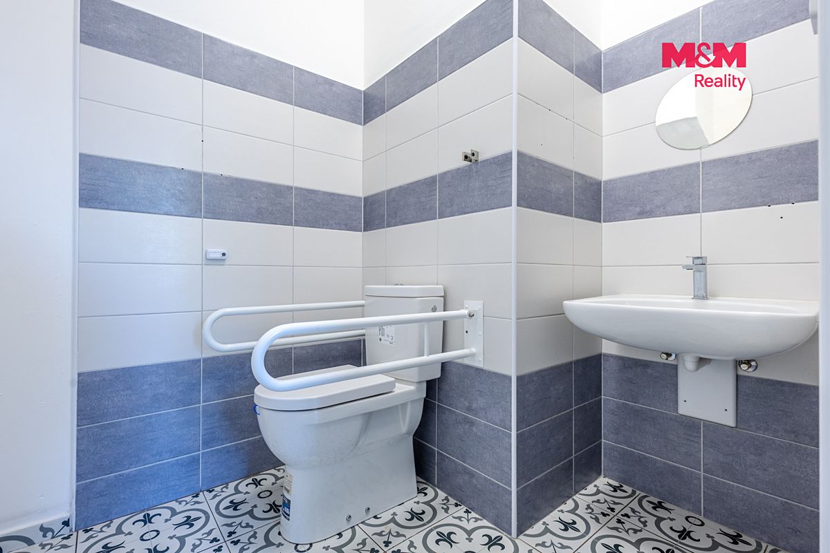 Pronájem obchodního prostoru 108 m² – fotografie 3