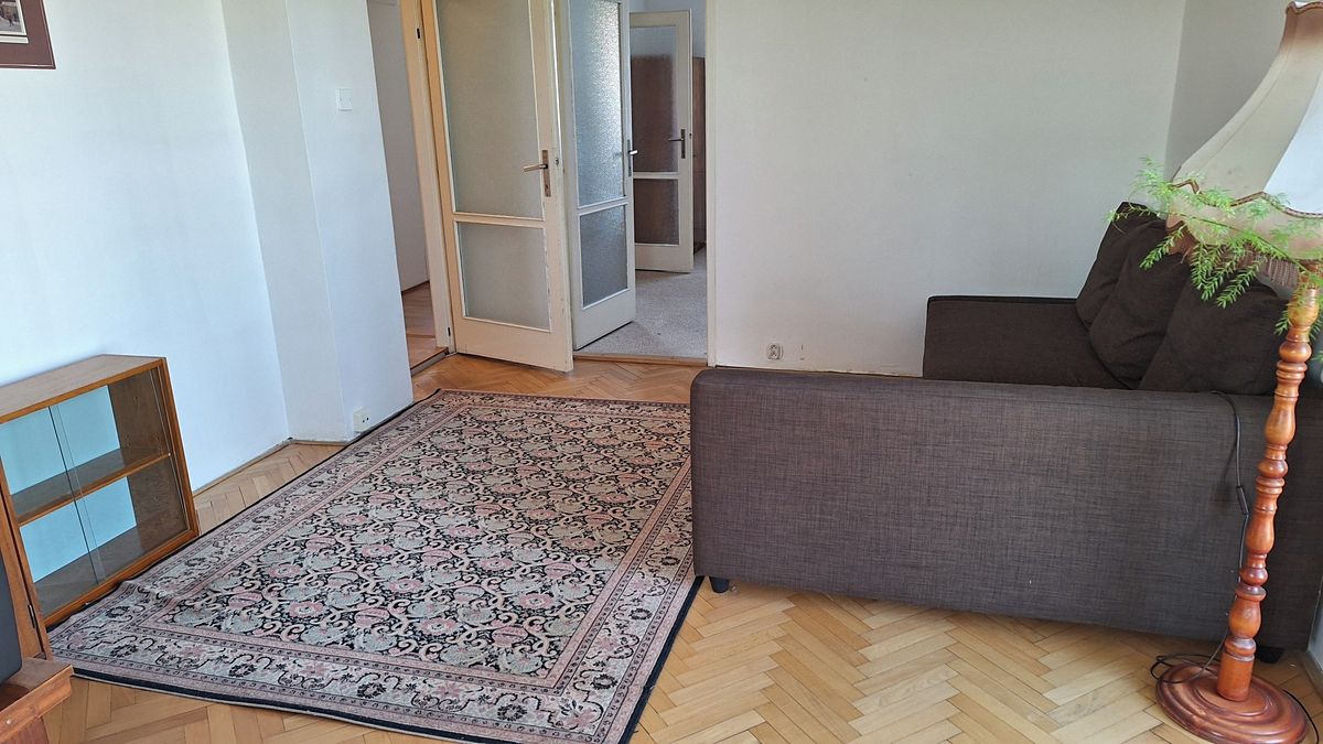 Pronájem bytu 2+1 55 m² – fotografie 2
