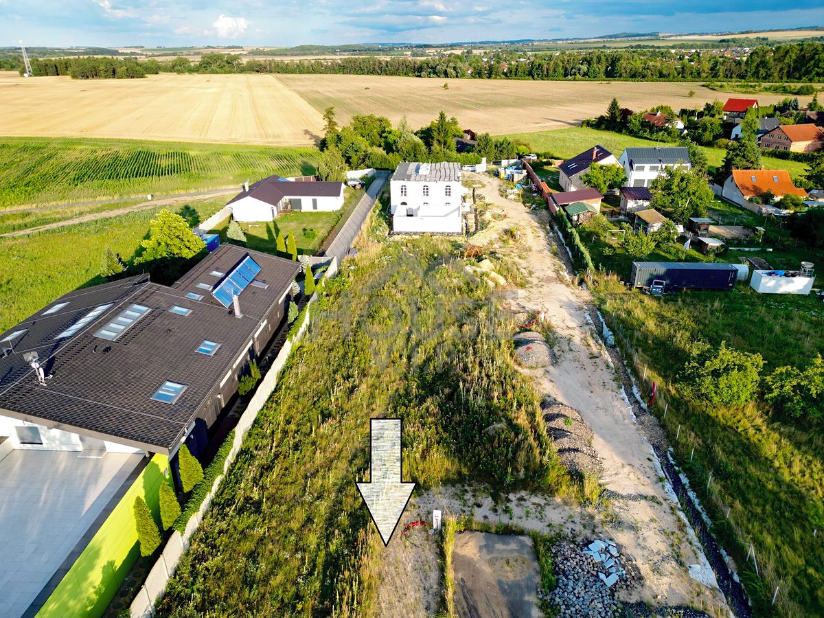 Prodej stavebního pozemku 975 m², Jirny – fotka 1 z 3