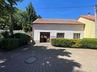 Prodej rodinného domu 100 m², pozemek 342 m²