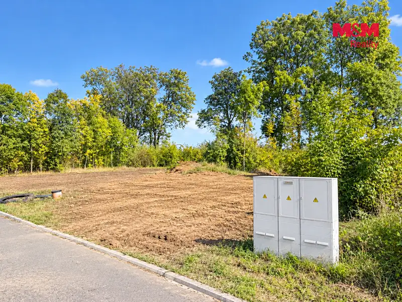 Prodej stavebního pozemku 931 m², Čepí – náhled fotky 2