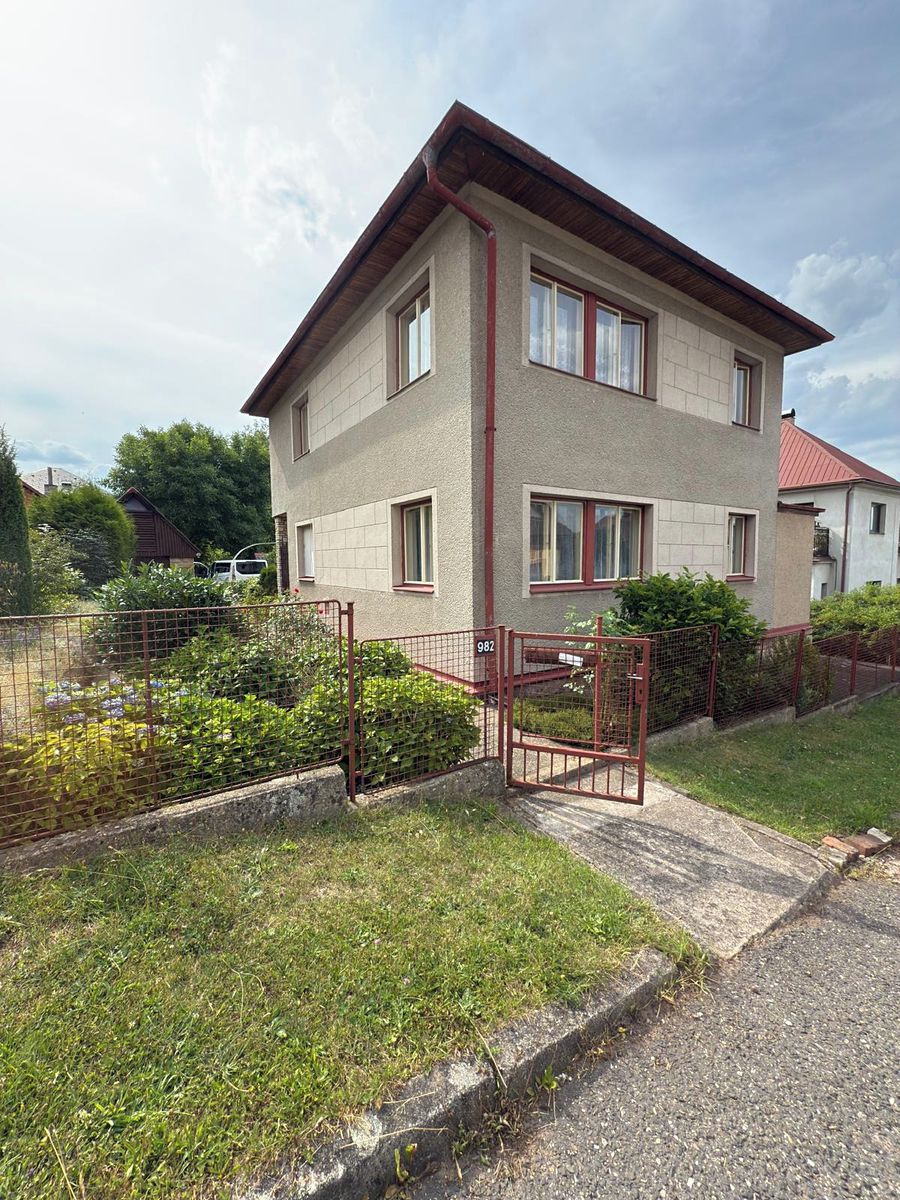 Prodej rodinného domu 170 m², pozemek 723 m²