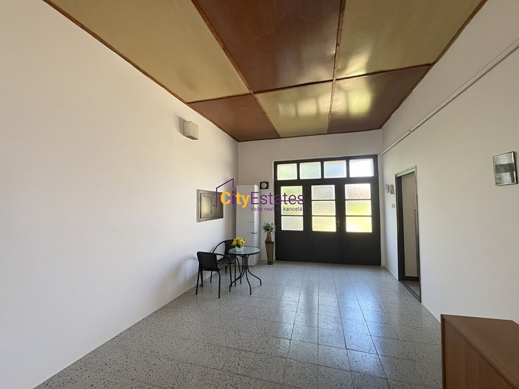 Haus zum Kauf, 100 m² (2 von 18)