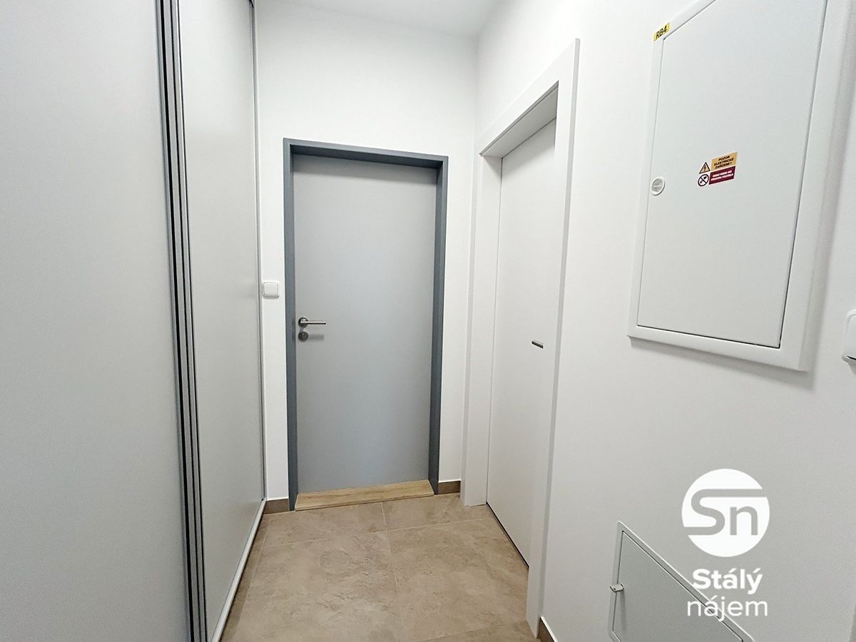 Pronájem bytu 1+kk 34 m² – fotografie 5