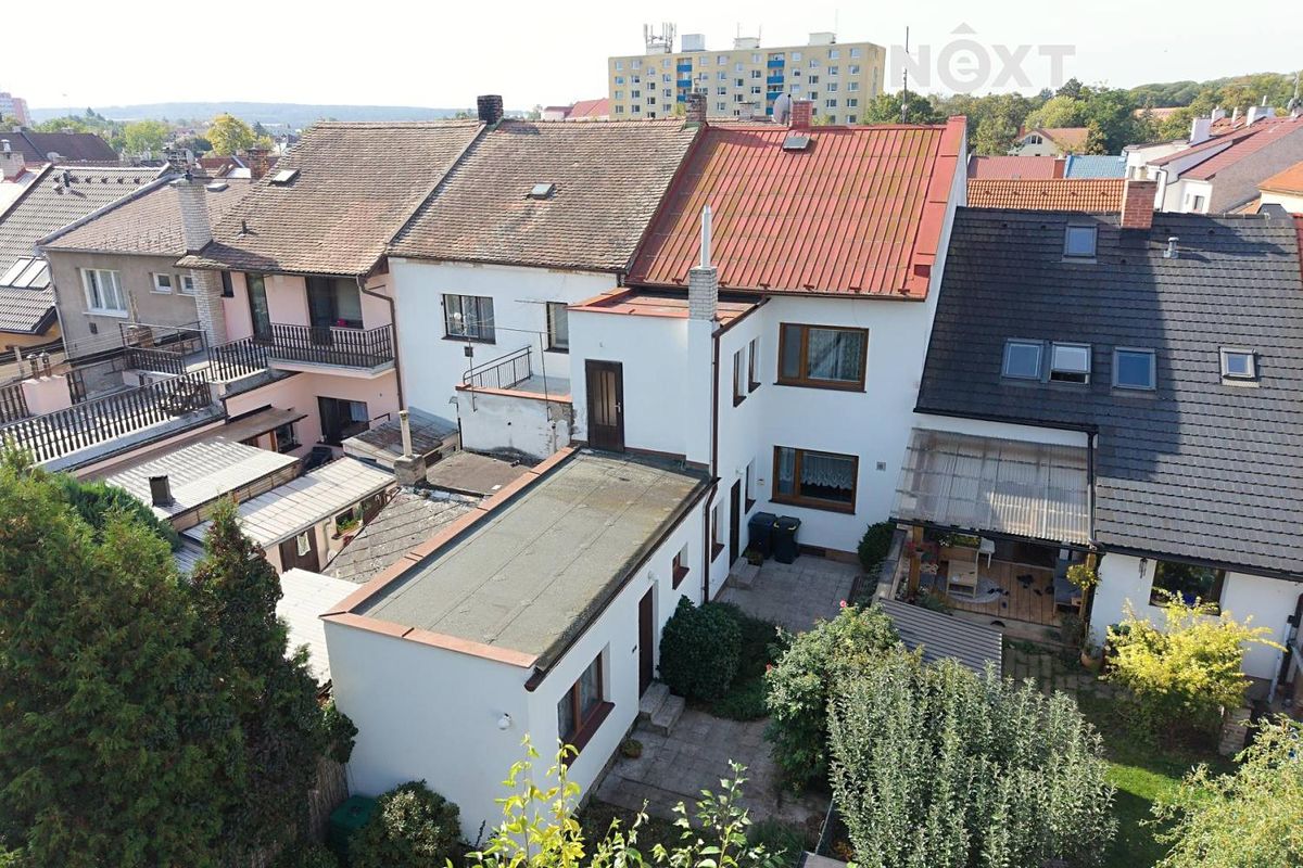 Prodej rodinného domu 157 m², pozemek 204 m² – fotografie 2