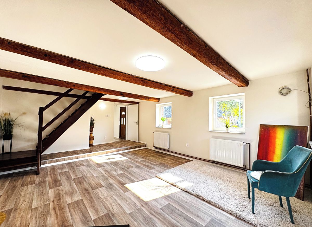 Prodej rodinného domu 105 m², pozemek 295 m², Červený Kostelec – fotka 1 z 3