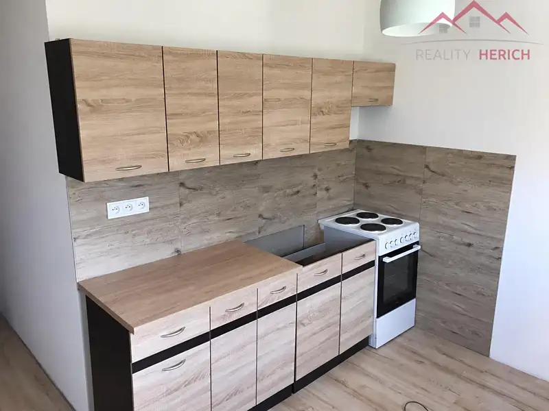 Prodej bytu 2+1, 62 m², Chomutov