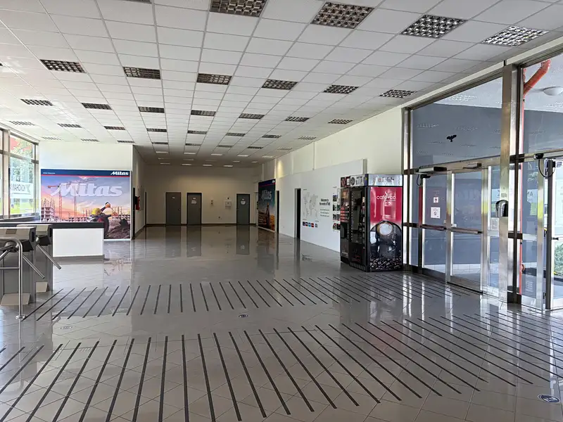 Pronájem kanceláře 500 m², Praha – náhled fotky 3