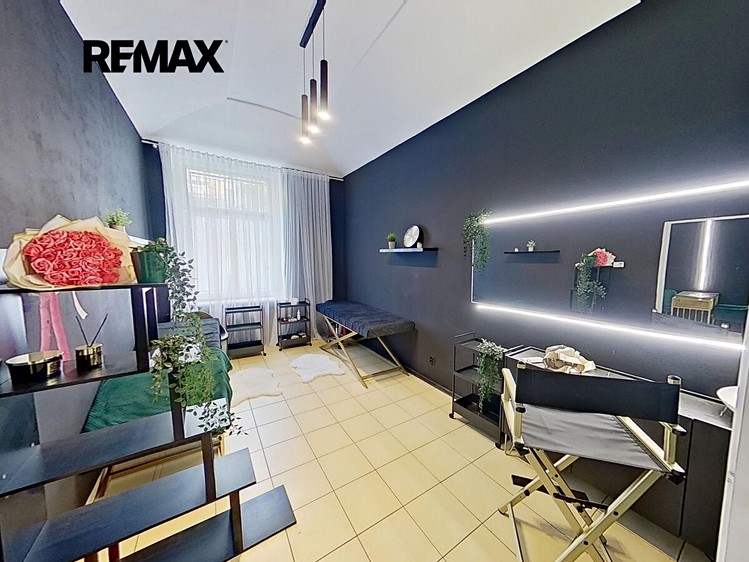Pronájem komerčního prostoru, 56 m² (4 z 10)