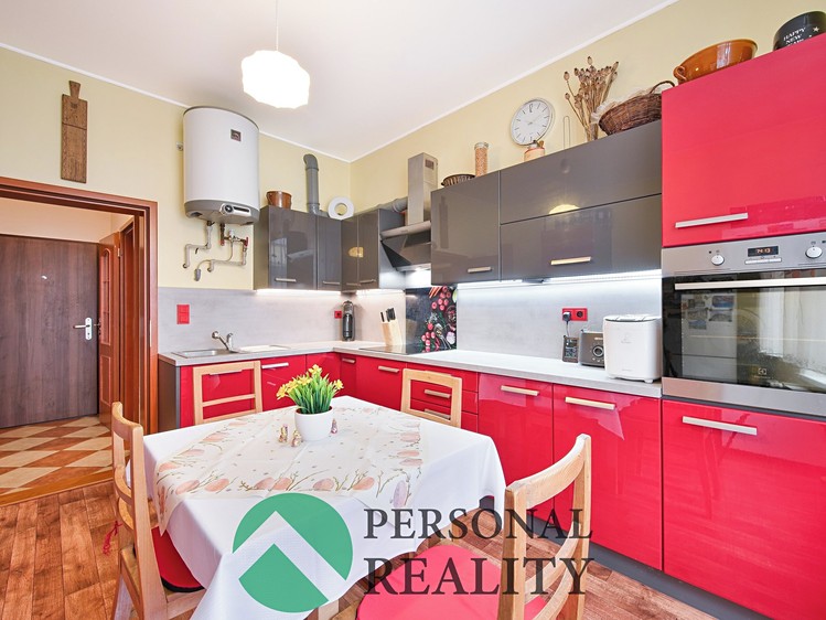 Pronájem bytu 2+1, 65 m² (2 z 9)