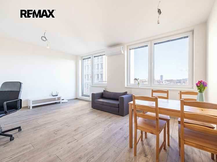 Prodej bytu 2+kk, 52 m² (11 z 25)