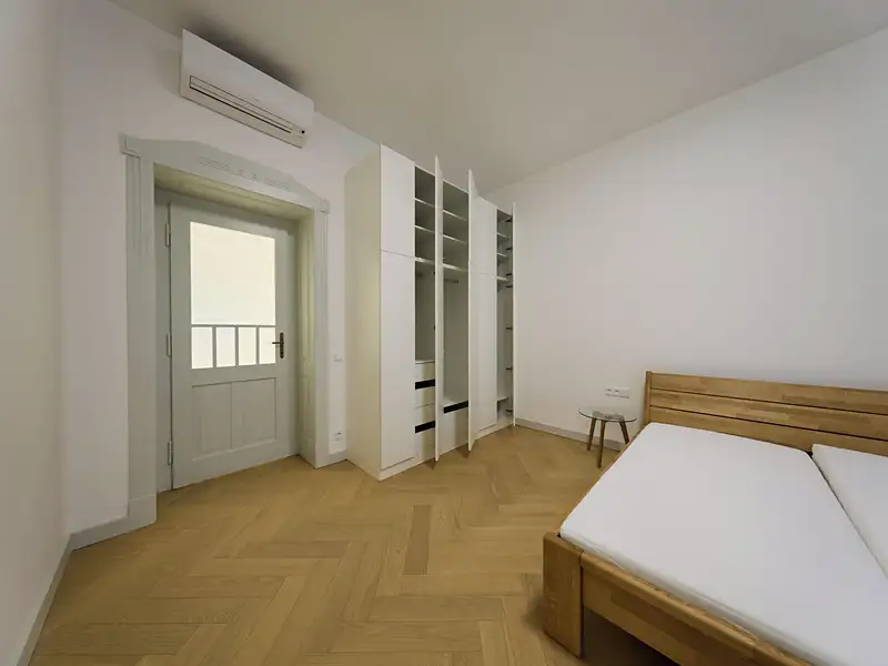 Pronájem bytu 2+kk 65 m², Praha – náhled fotky 3