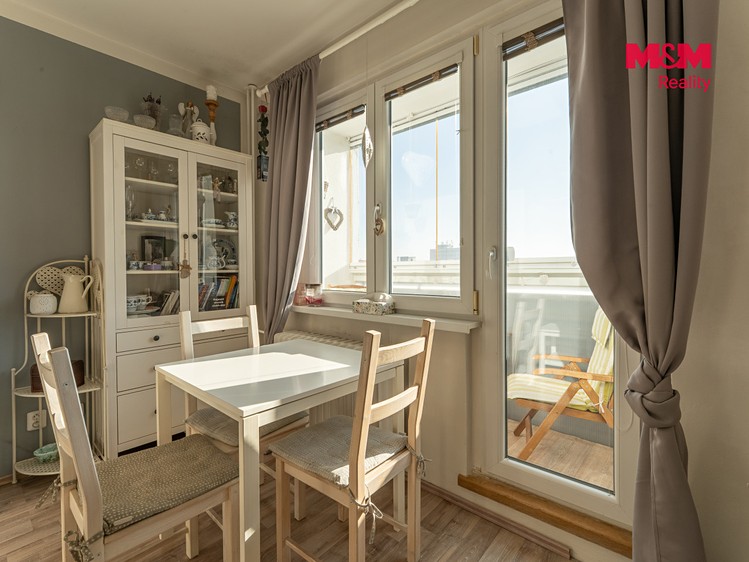 Prodej bytu 2+1, 63 m² (2 z 11)