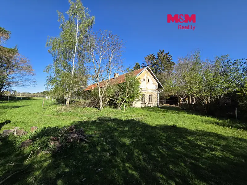 Prodej zemědělské usedlosti 90 m², pozemek 6061 m², Bečváry – náhled fotky 1