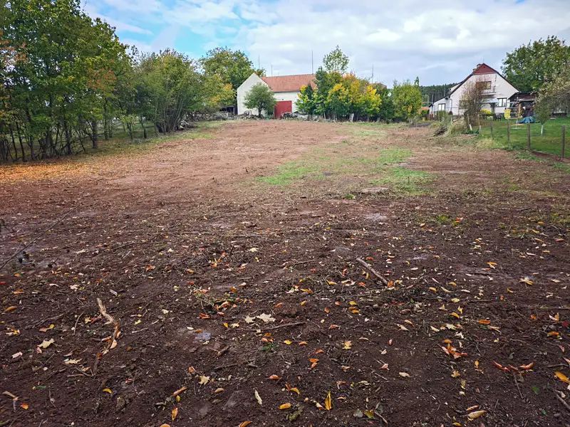 Prodej stavebního pozemku 1800 m², Vanovice – náhled fotky 3