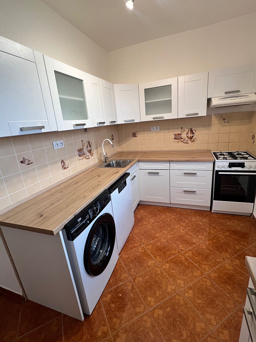 Pronájem bytu 3+1 60 m², Planá – fotka 1 z 3