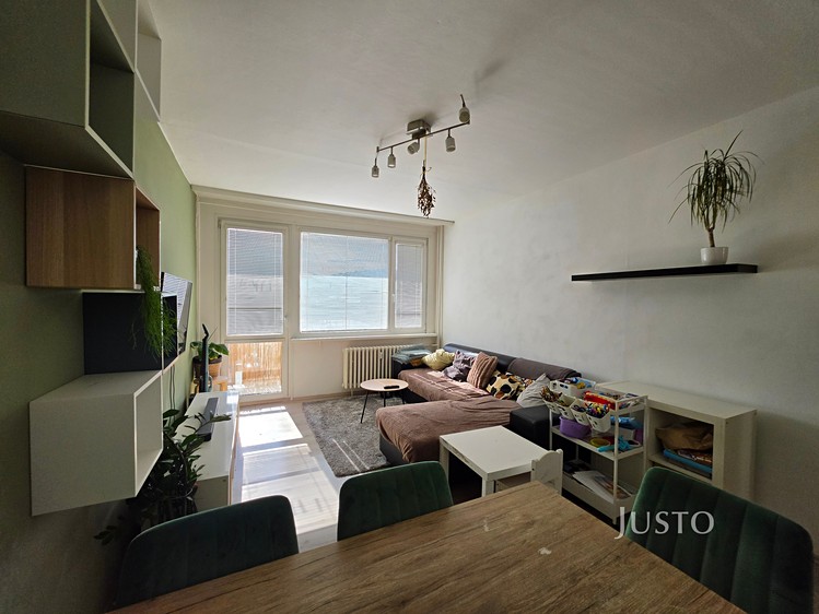 Pronájem bytu 3+1, 67 m² (6 z 12)