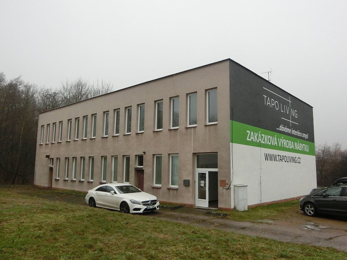 Prodej výrobní haly, prostoru 800 m², Pardubice – fotka 1 z 3