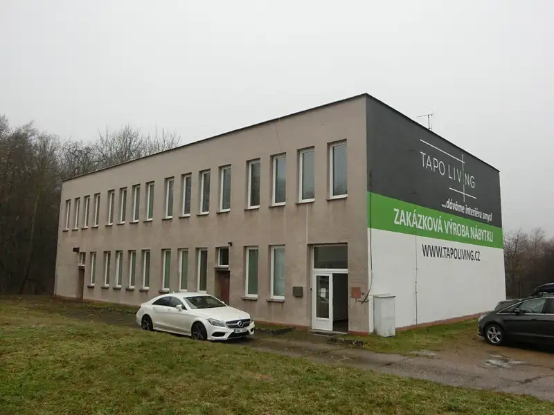 Prodej výrobní haly, prostoru 800 m², Pardubice – náhled fotky 1