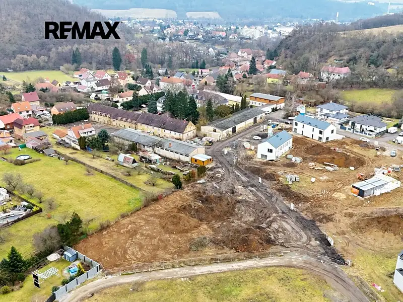 Prodej komerčního pozemku 1063 m², Chrustenice – náhled fotky 3